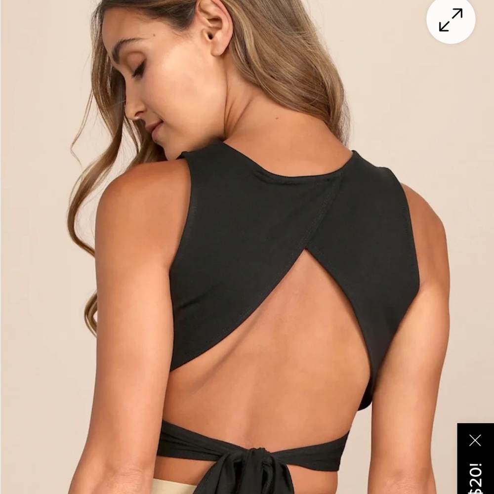 NWT Lulu's Black Crop Top
